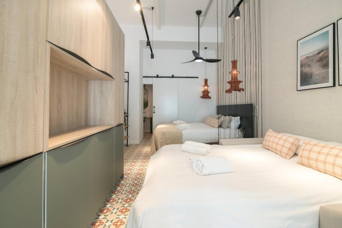 Comfortable In L Valencia